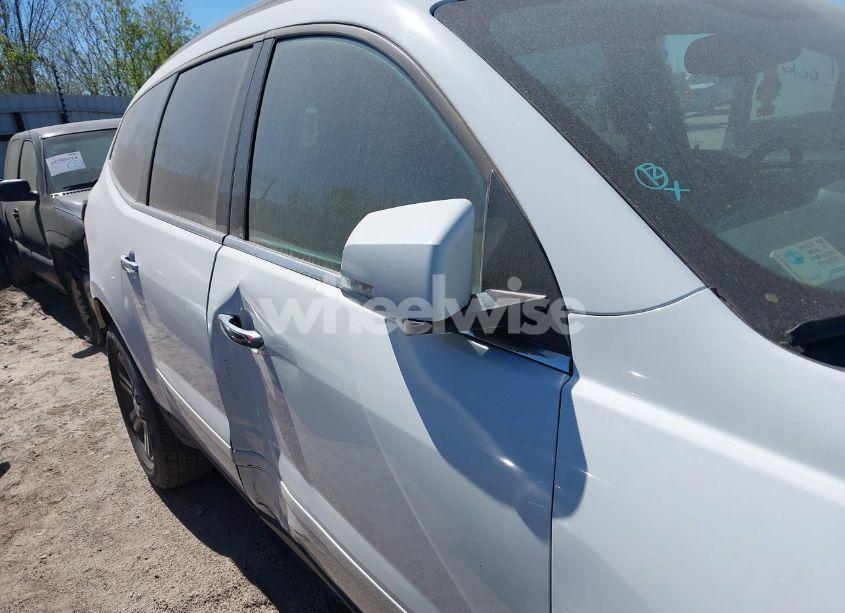 Photo 13 of 2017 Chevrolet Traverse 1LT (VIN 1GNKRGKD5HJ271656)