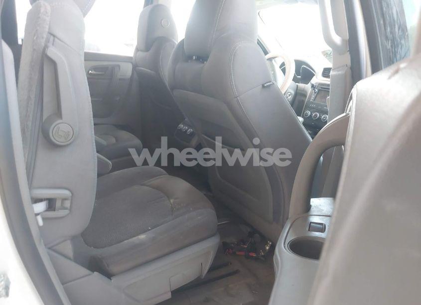 Photo 8 of 2014 Chevrolet Traverse 1LT (VIN 1GNKRGKD6EJ117307)