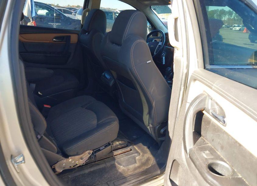 Photo 8 of 2014 Chevrolet Traverse 1LT (VIN 1GNKRGKD6EJ131840)