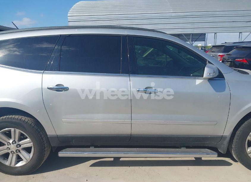 Photo 13 of 2014 Chevrolet Traverse 1LT (VIN 1GNKRGKD6EJ242999)