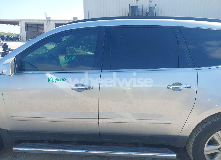 Photo 14 of 2014 Chevrolet Traverse 1LT (VIN 1GNKRGKD6EJ242999)