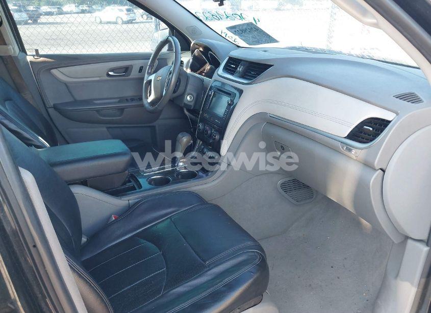 Photo 5 of 2014 Chevrolet Traverse 1LT (VIN 1GNKRGKD6EJ265036)