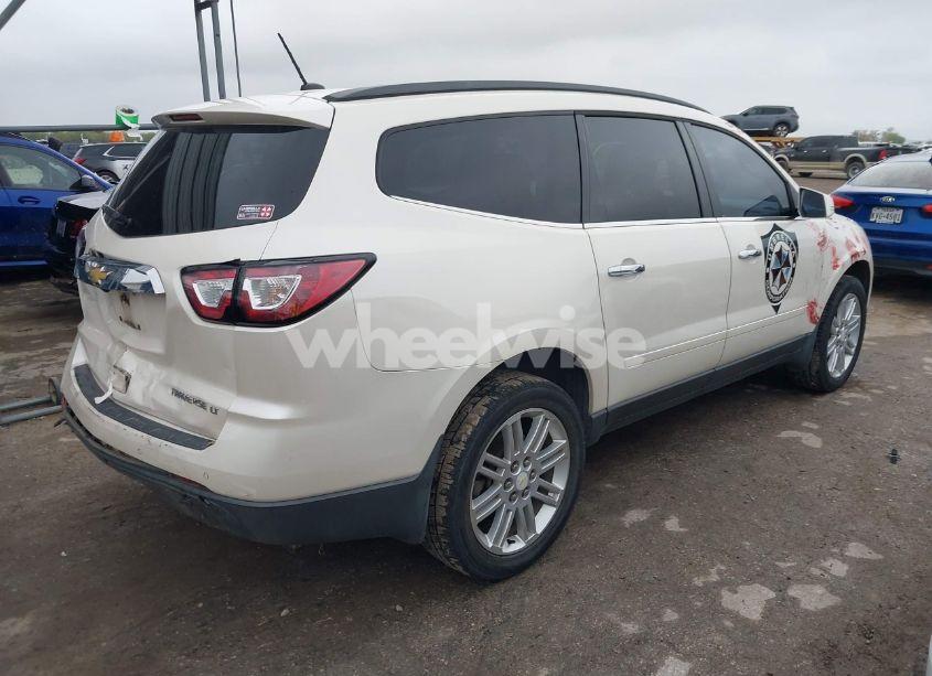 Photo 4 of 2015 Chevrolet Traverse 1LT (VIN 1GNKRGKD6FJ128888)