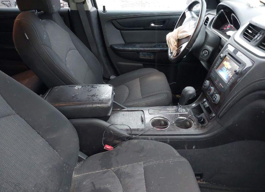 Photo 5 of 2015 Chevrolet Traverse 1LT (VIN 1GNKRGKD6FJ135355)