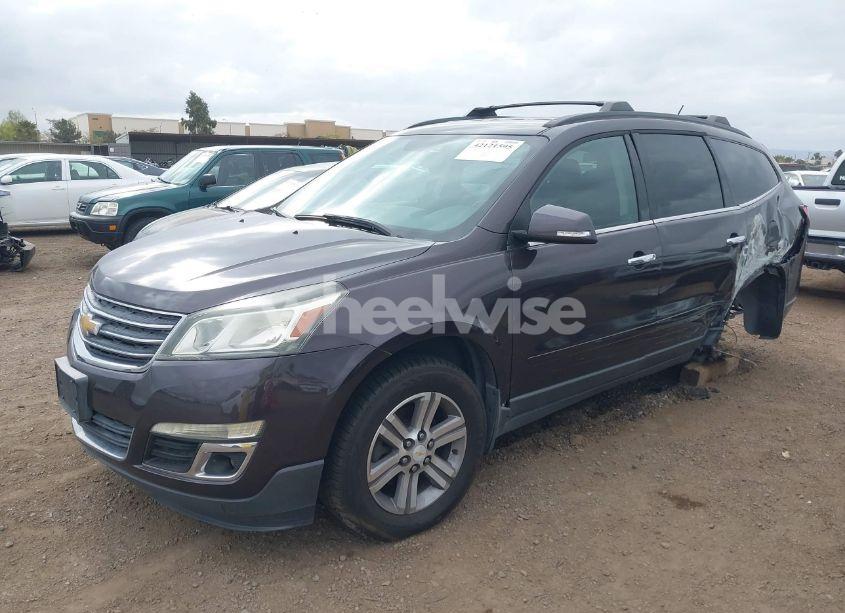 Photo 2 of 2015 Chevrolet Traverse 1LT (VIN 1GNKRGKD6FJ152916)