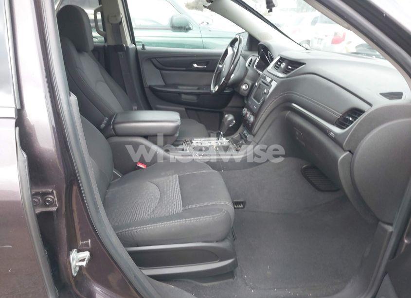 Photo 5 of 2015 Chevrolet Traverse 1LT (VIN 1GNKRGKD6FJ152916)