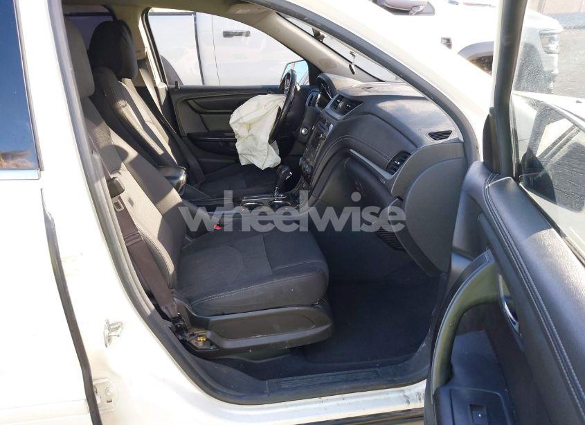 Photo 5 of 2015 Chevrolet Traverse 1LT (VIN 1GNKRGKD6FJ295994)