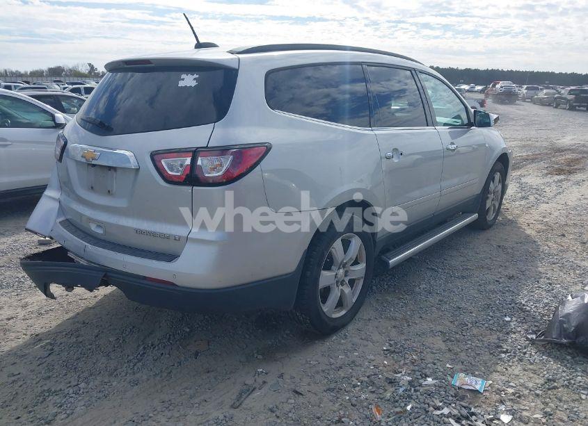 Photo 4 of 2016 Chevrolet Traverse 1LT (VIN 1GNKRGKD6GJ162346)