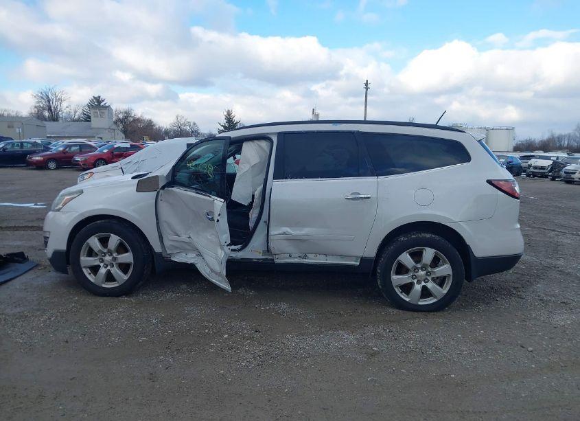 Photo 15 of 2016 Chevrolet Traverse 1LT (VIN 1GNKRGKD6GJ204580)