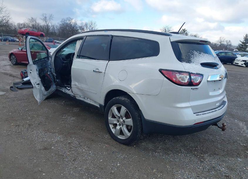 Photo 3 of 2016 Chevrolet Traverse 1LT (VIN 1GNKRGKD6GJ204580)
