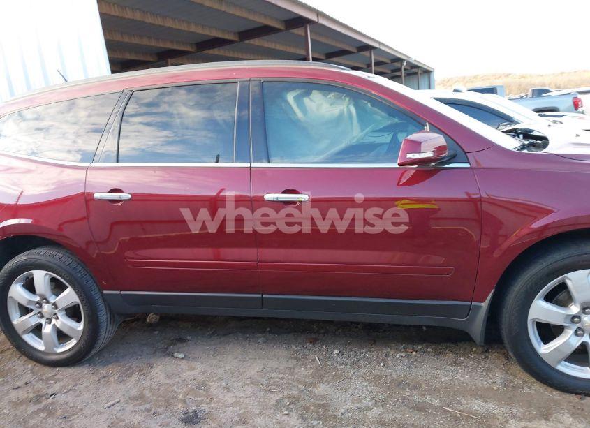 Photo 13 of 2017 Chevrolet Traverse 1LT (VIN 1GNKRGKD6HJ225799)