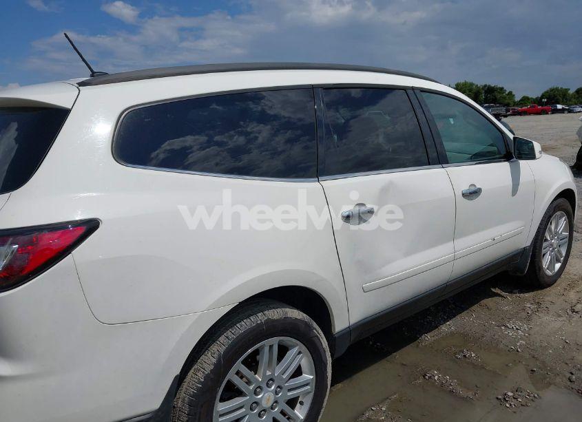 Photo 6 of 2014 Chevrolet Traverse 1LT (VIN 1GNKRGKD7EJ145763)