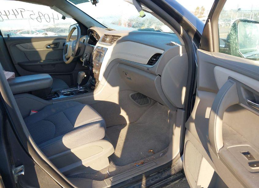 Photo 5 of 2014 Chevrolet Traverse 1LT (VIN 1GNKRGKD7EJ152258)