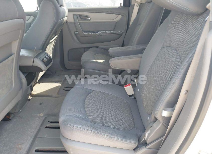 Photo 8 of 2015 Chevrolet Traverse 1LT (VIN 1GNKRGKD7FJ157185)