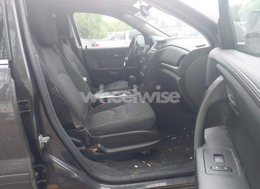 Photo 5 of 2015 Chevrolet Traverse 1LT (VIN 1GNKRGKD7FJ203629)