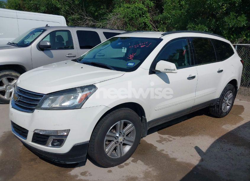 Photo 2 of 2015 Chevrolet Traverse 1LT (VIN 1GNKRGKD7FJ246528)