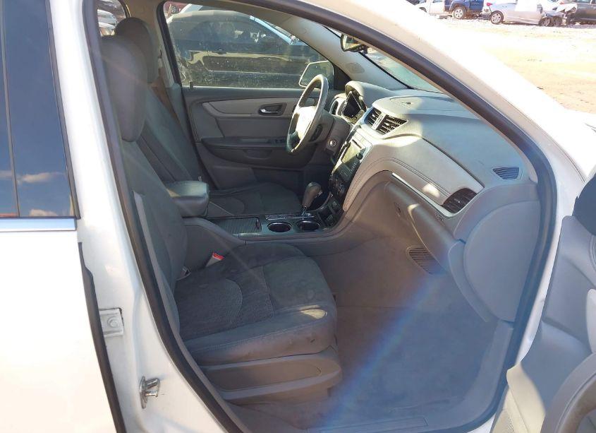 Photo 5 of 2015 Chevrolet Traverse 1LT (VIN 1GNKRGKD7FJ304198)