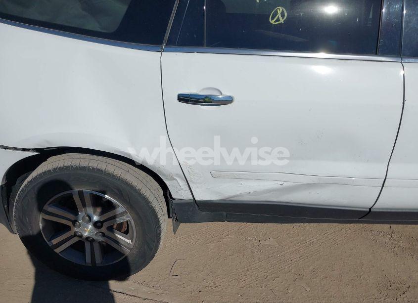 Photo 6 of 2016 Chevrolet Traverse 1LT (VIN 1GNKRGKD7GJ137567)