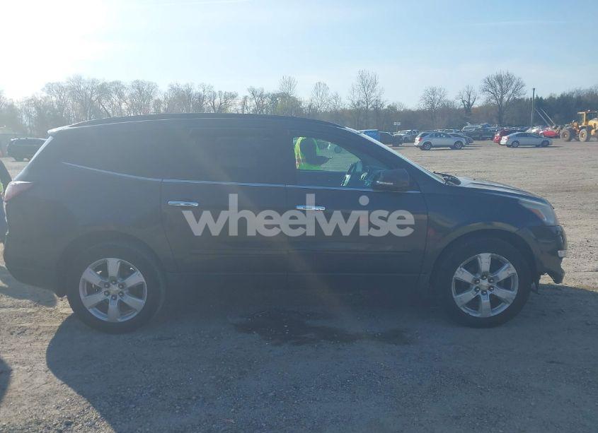 Photo 13 of 2016 Chevrolet Traverse 1LT (VIN 1GNKRGKD7GJ174585)