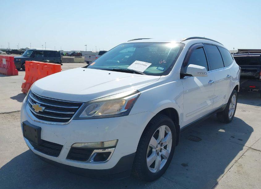 Photo 2 of 2016 Chevrolet Traverse 1LT (VIN 1GNKRGKD7GJ254940)