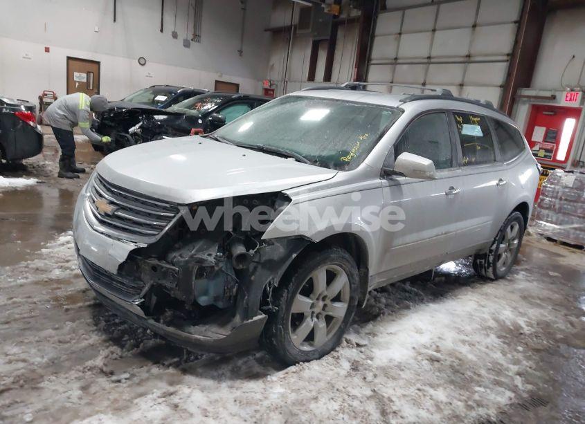 Photo 2 of 2016 Chevrolet Traverse 1LT (VIN 1GNKRGKD7GJ301142)