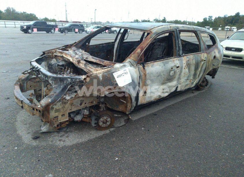 Photo 2 of 2017 Chevrolet Traverse 1LT (VIN 1GNKRGKD7HJ115750)