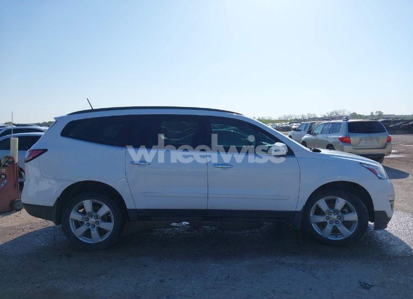 Photo 13 of 2017 Chevrolet Traverse 1LT (VIN 1GNKRGKD7HJ188486)