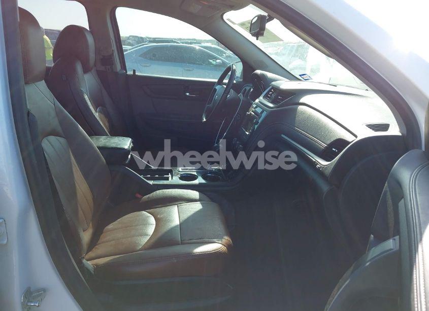 Photo 5 of 2017 Chevrolet Traverse 1LT (VIN 1GNKRGKD7HJ188486)