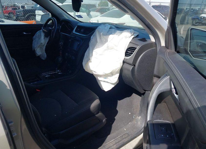 Photo 5 of 2017 Chevrolet Traverse 1LT (VIN 1GNKRGKD7HJ188892)