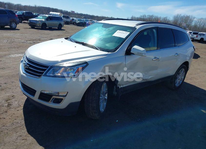 Photo 2 of 2013 Chevrolet Traverse 1LT (VIN 1GNKRGKD8DJ180908)