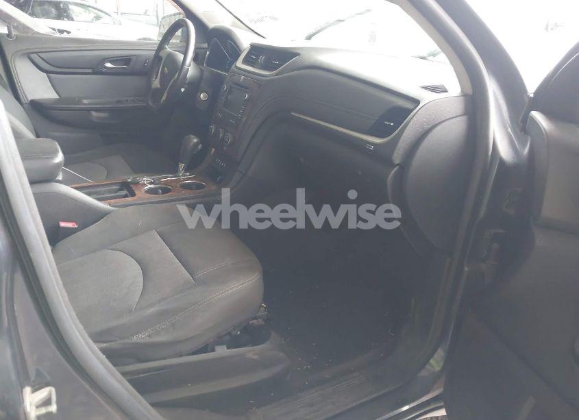 Photo 5 of 2013 Chevrolet Traverse 1LT (VIN 1GNKRGKD8DJ269524)