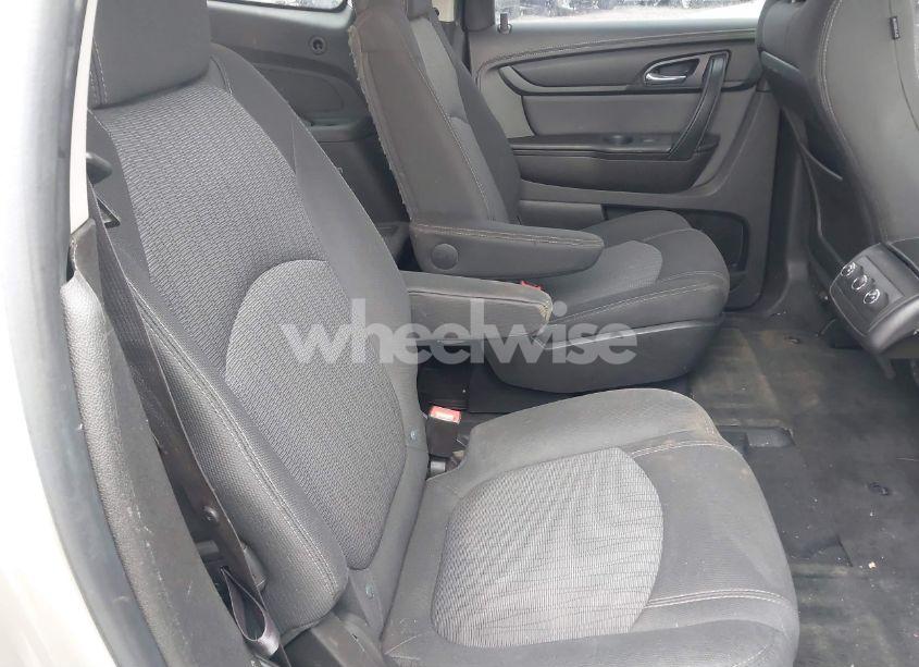 Photo 8 of 2014 Chevrolet Traverse 1LT (VIN 1GNKRGKD8EJ266673)