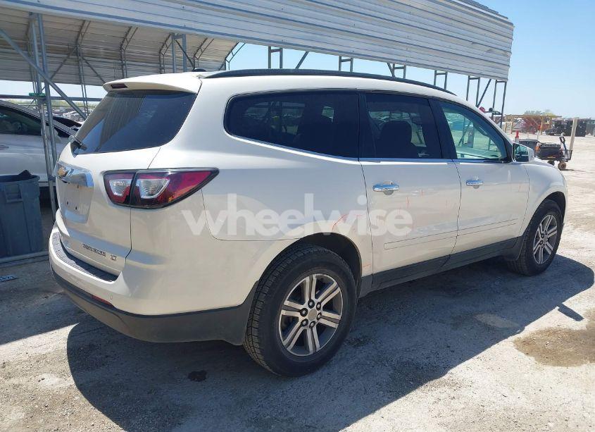 Photo 4 of 2015 Chevrolet Traverse 1LT (VIN 1GNKRGKD8FJ100378)