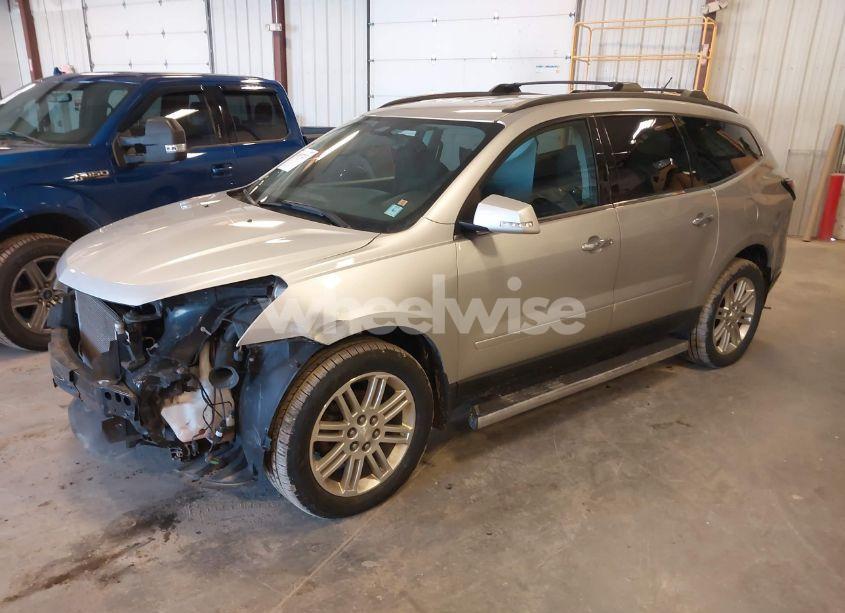 Photo 2 of 2015 Chevrolet Traverse 1LT (VIN 1GNKRGKD8FJ207172)