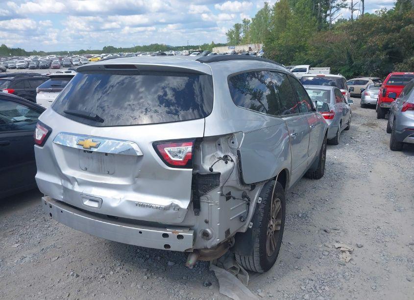 Photo 4 of 2015 Chevrolet Traverse 1LT (VIN 1GNKRGKD8FJ240589)