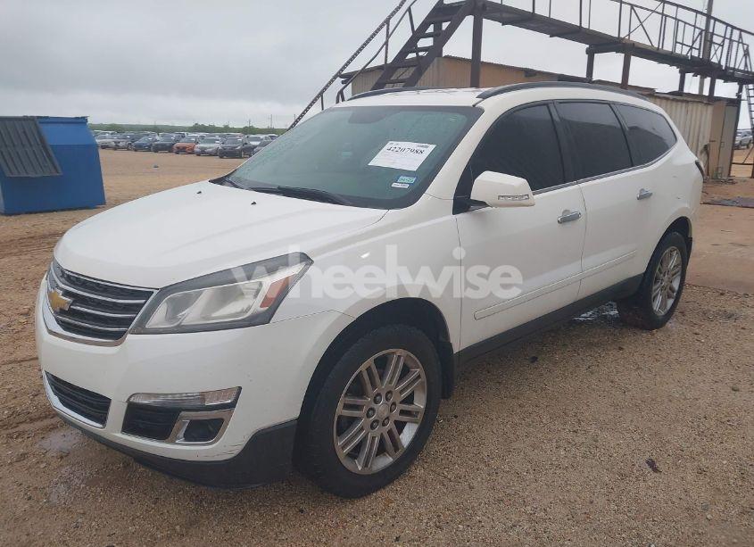 Photo 2 of 2015 Chevrolet Traverse 1LT (VIN 1GNKRGKD8FJ267419)