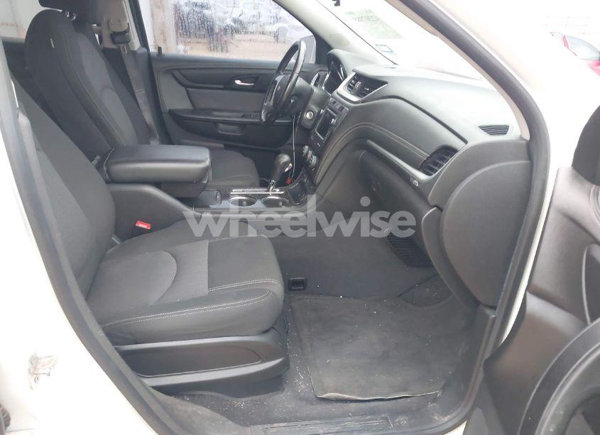 Photo 5 of 2015 Chevrolet Traverse 1LT (VIN 1GNKRGKD8FJ267419)