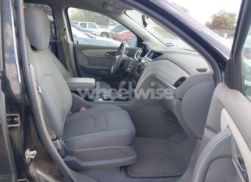 Photo 5 of 2016 Chevrolet Traverse 1LT (VIN 1GNKRGKD8GJ249603)