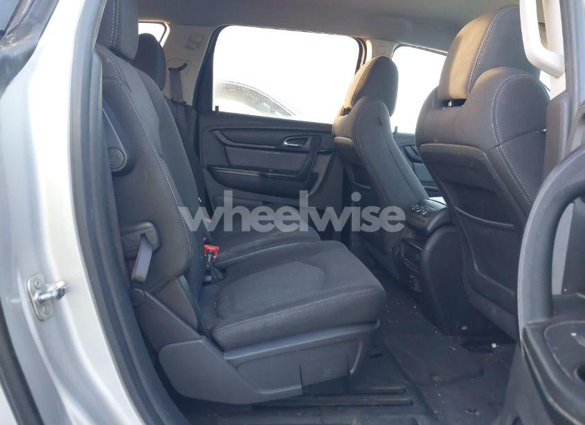 Photo 8 of 2016 Chevrolet Traverse 1LT (VIN 1GNKRGKD8GJ308472)