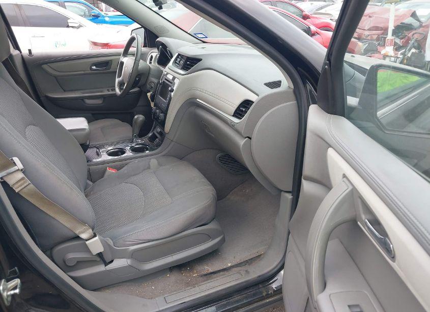 Photo 5 of 2017 Chevrolet Traverse 1LT (VIN 1GNKRGKD8HJ105468)