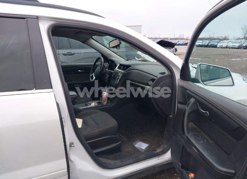 Photo 5 of 2017 Chevrolet Traverse 1LT (VIN 1GNKRGKD8HJ336838)