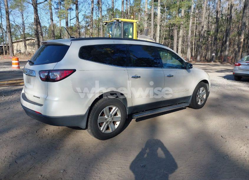 Photo 4 of 2013 Chevrolet Traverse 1LT (VIN 1GNKRGKD9DJ110480)