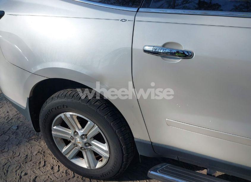 Photo 6 of 2013 Chevrolet Traverse 1LT (VIN 1GNKRGKD9DJ110480)