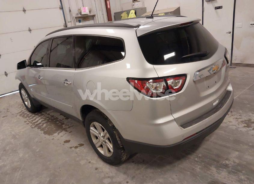 Photo 3 of 2014 Chevrolet Traverse 1LT (VIN 1GNKRGKD9EJ149541)