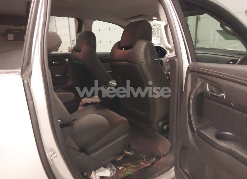 Photo 8 of 2014 Chevrolet Traverse 1LT (VIN 1GNKRGKD9EJ149541)