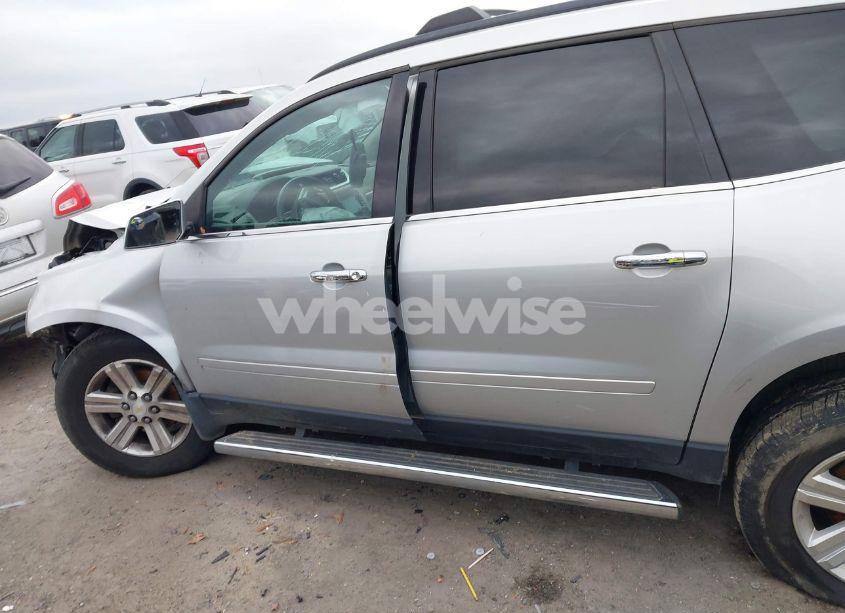 Photo 14 of 2014 Chevrolet Traverse 1LT (VIN 1GNKRGKD9EJ176979)