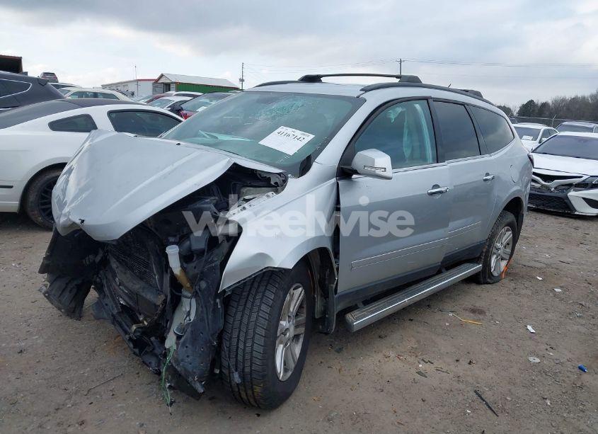 Photo 2 of 2014 Chevrolet Traverse 1LT (VIN 1GNKRGKD9EJ176979)