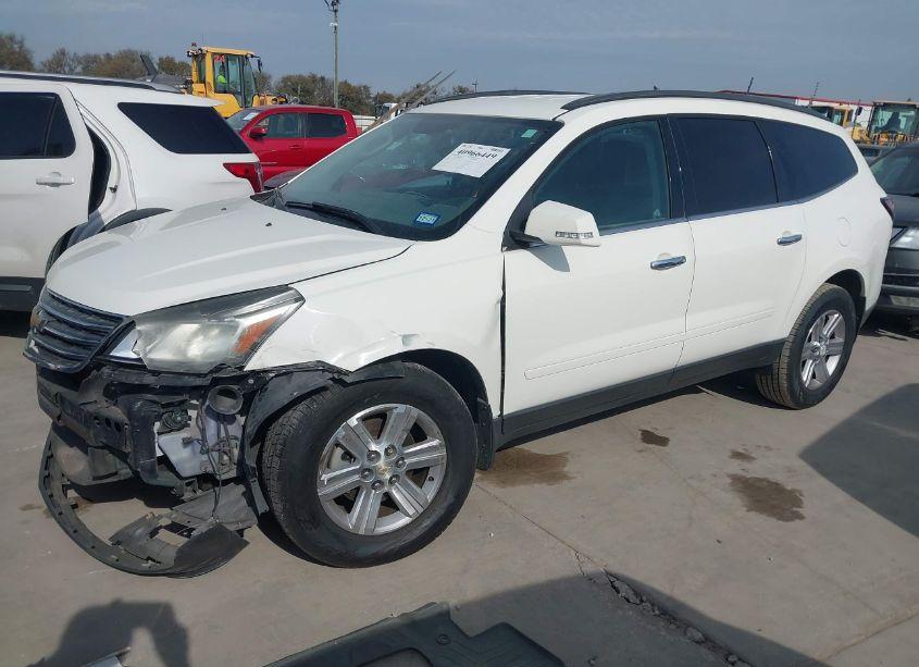 Photo 2 of 2014 Chevrolet Traverse 1LT (VIN 1GNKRGKD9EJ238106)
