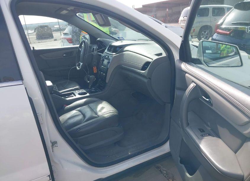 Photo 5 of 2014 Chevrolet Traverse 1LT (VIN 1GNKRGKD9EJ238106)