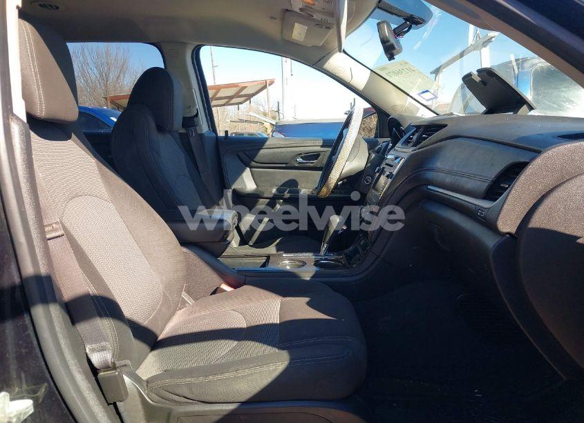 Photo 5 of 2015 Chevrolet Traverse 1LT (VIN 1GNKRGKD9FJ126357)